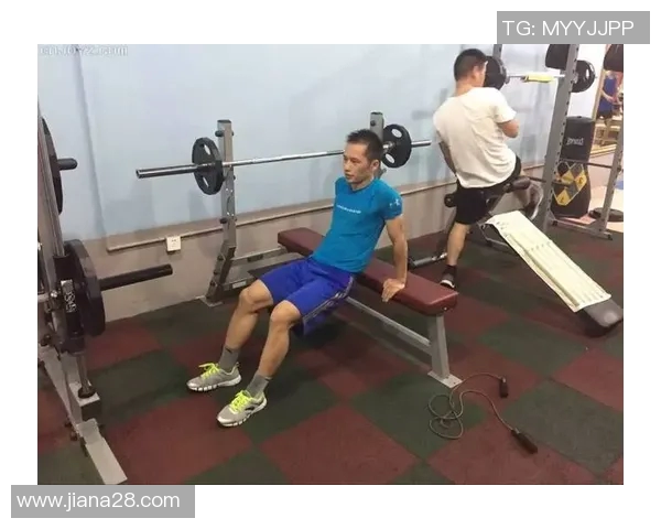 掌握足球远射技巧提升射门精准度与力量的全面指南